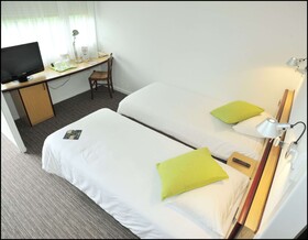 Hotel Kyriad Chalons En Champagne - Saint Martin