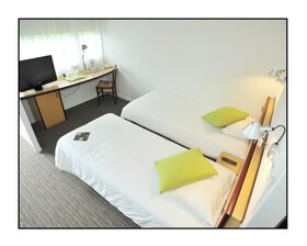 Hotel Kyriad Chalons En Champagne - Saint Martin