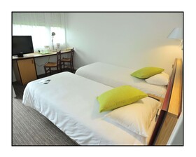 Hotel Kyriad Chalons En Champagne - Saint Martin