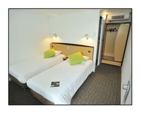 Hotel Kyriad Chalons En Champagne - Saint Martin