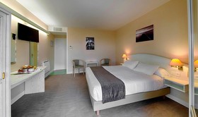 Logis Hotel le Val Moret