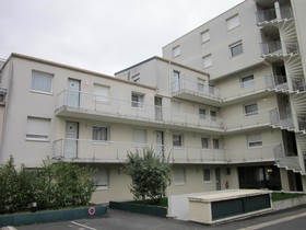 KOSY Appart'hôtels Reims - Le Champ de Mars
