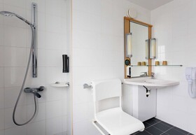 B&B HOTEL Reims Centre Erlon