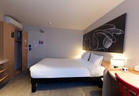 B&B HOTEL Reims Centre Erlon