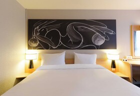 B&B HOTEL Reims Centre Erlon