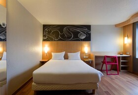 B&B HOTEL Reims Centre Erlon