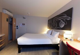 B&B HOTEL Reims Centre Erlon
