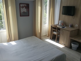 Hotel The Originals Reims Le Bristol