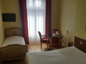 Hotel The Originals Reims Le Bristol