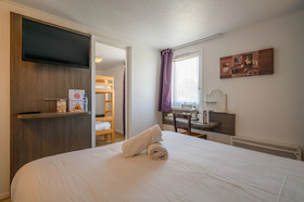 Brit Hotel Reims - La Neuvillette