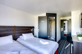 Brit Hotel Reims - La Neuvillette