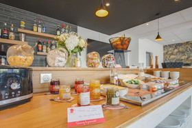 Brit Hotel Reims - La Neuvillette