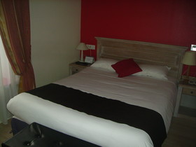 Brit Hôtel Aux Sacres
