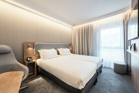 Holiday Inn Express and Suites Reims - Rives de Vesle