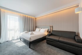 Holiday Inn Express and Suites Reims - Rives de Vesle