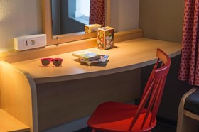 B&B HOTEL Reims Centre Erlon