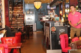 Le Latino Café - Restaurant Hôtel