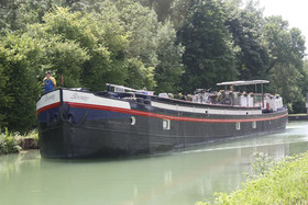 Serenity Barge