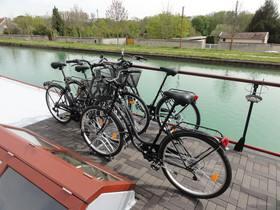 Serenity Barge