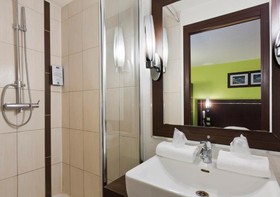 Kyriad Design Enzo Reims Tinqueux