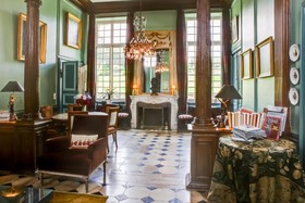 Chateau d'Etoges