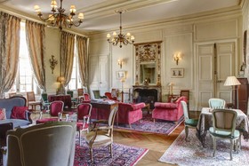 Chateau d'Etoges