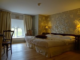 Chateau d'Etoges
