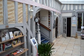Brit Hotel Les Comtes de Champagne