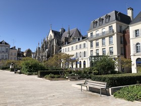 Le Charmant Zola