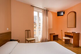 Le Dauphin Hotel & Restaurant