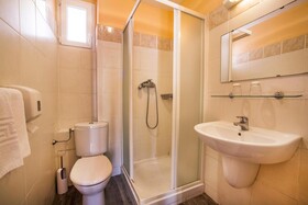 Le Dauphin Hotel & Restaurant