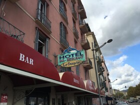 Le Dauphin Hotel & Restaurant