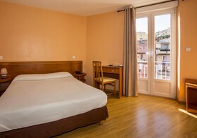Le Dauphin Hotel & Restaurant