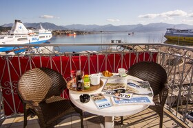 Le Dauphin Hotel & Restaurant