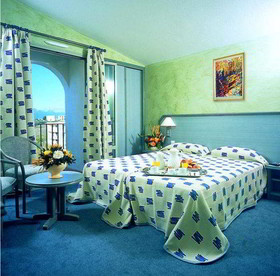 Adonis Aléria Hôtel Atrachjata