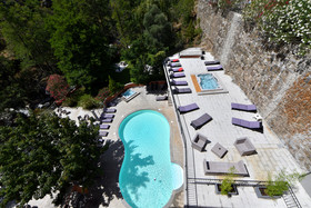 Hôtel les Jardins de la Glacière