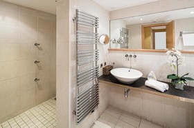 Arthur Properties Rue D'Antibes