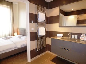Arthur Properties Rue D'Antibes