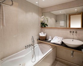 Arthur Properties Rue D'Antibes