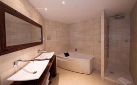 Best Western Plus Hotel Le Patio des Artistes