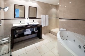 Hotel Le Mondial, BW Premier Collection