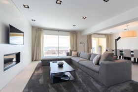 Palais View
