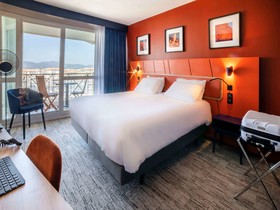 Mercure Thalasso and Spa Port Frejus