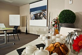 Grand Prix Hotel & Restaurant
