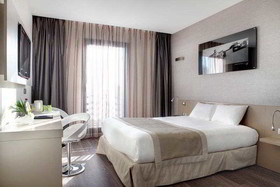 Grand Prix Hotel & Restaurant