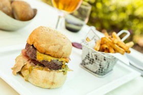 Grand Prix Hotel & Restaurant