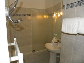 Anglade Hotel