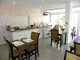 Anglade Hotel