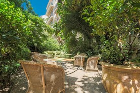 Le Windsor, Jungle Art Hotel