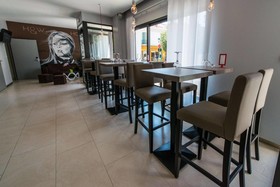Holidays & Work HOTEL RESTAURANT